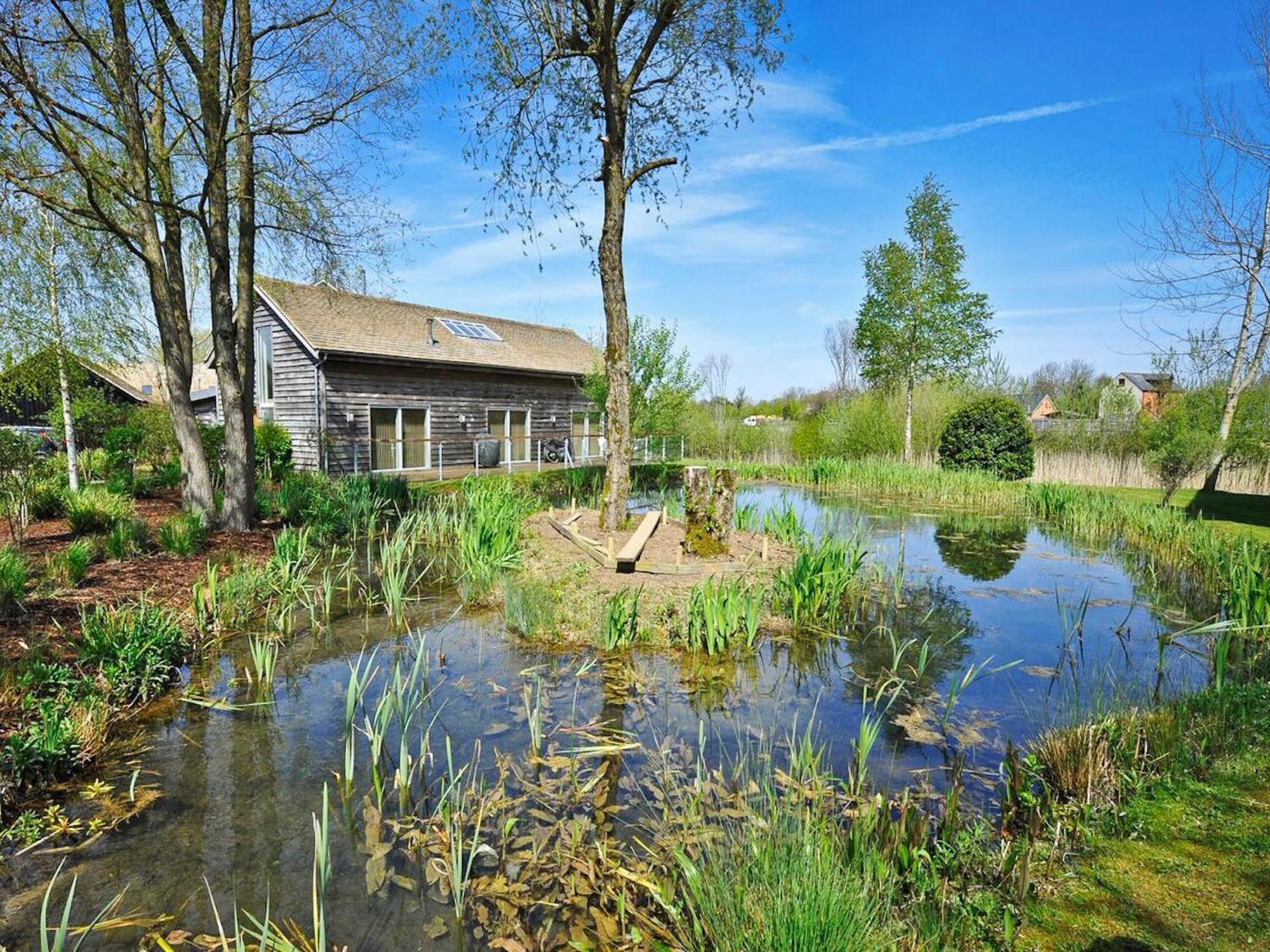 Coot Lodge Somerford Keynes Exterior photo